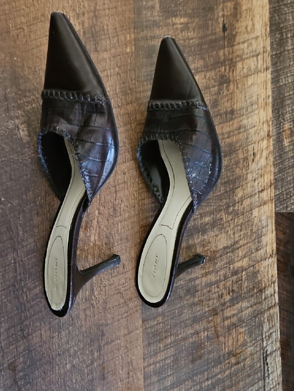 FIONI Clothing Women's Dark Brown Croc-Embossed Pointed Toe Slip-On Mules - Picture 3 of 6